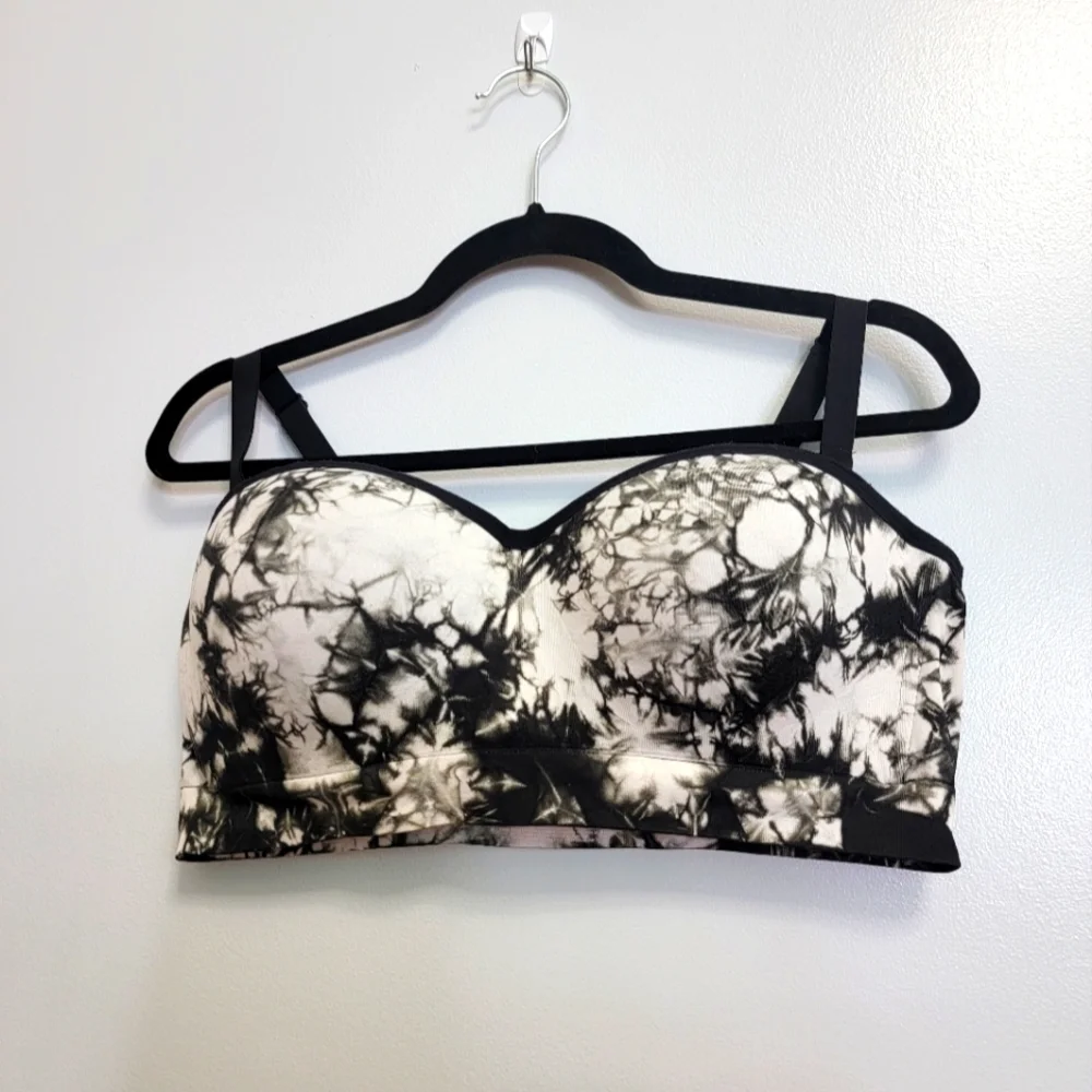 No Boundaries Sculpted Wireless Bandeau Plus-Size Bra! - Picture 1 of 4